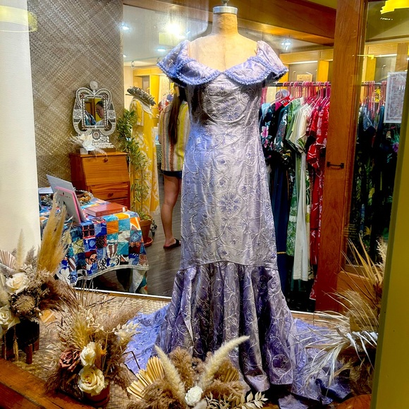 Meet your Posher, Chloe - Picture 1 of 1